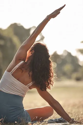 Cours de yoga dans nos gîtes à Gigondas, Les Dentelles de Montmirail, Le Mas de Lencieu