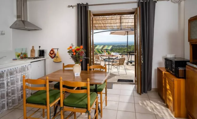 La Bouscatière, Dentelles, Le Mas de Lencieu