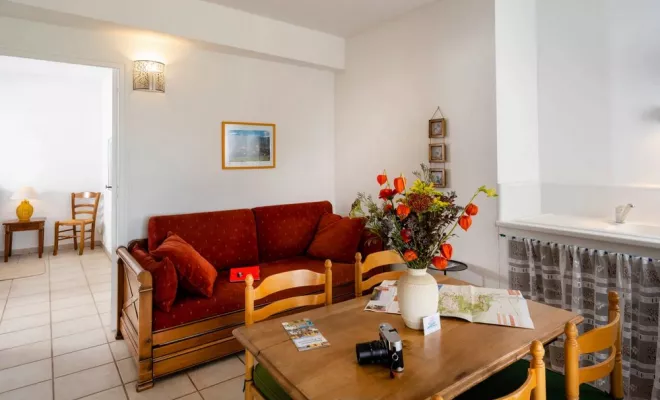 La Bouscatière, Dentelles, Le Mas de Lencieu