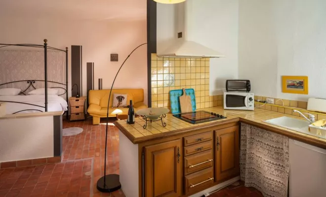 La Dentelière, Dentelles, Le Mas de Lencieu