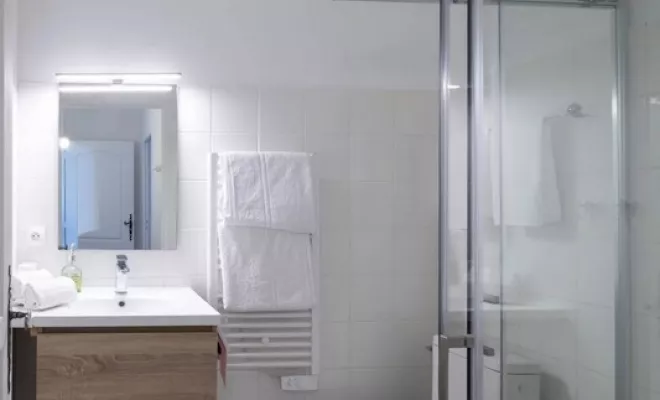 L’Escalouri, Dentelles, Le Mas de Lencieu