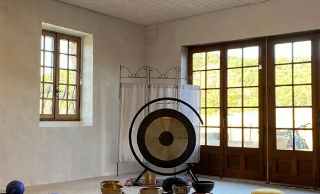 La Parenthèse (salle), Dentelles, Le Mas de Lencieu