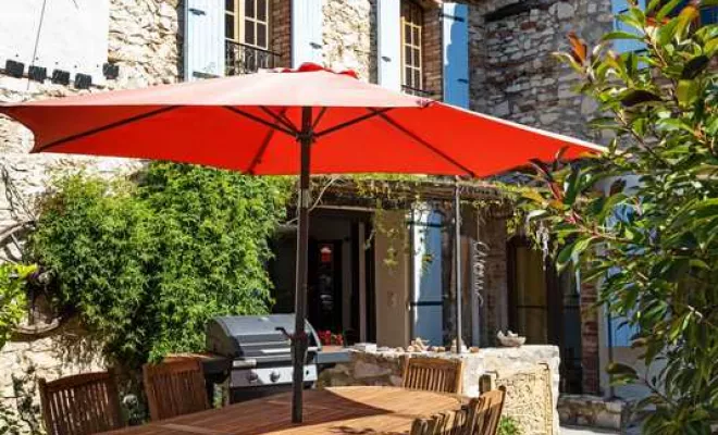 Les activités autour des gîtes, Dentelles, Le Mas de Lencieu