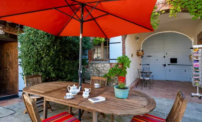 Les activités autour des gîtes, Dentelles, Le Mas de Lencieu