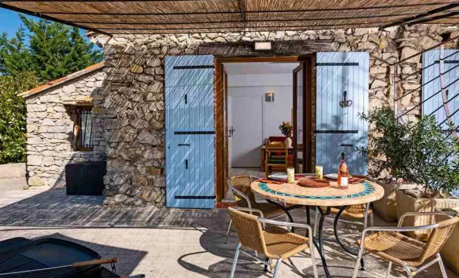 Les activités autour des gîtes, Dentelles, Le Mas de Lencieu