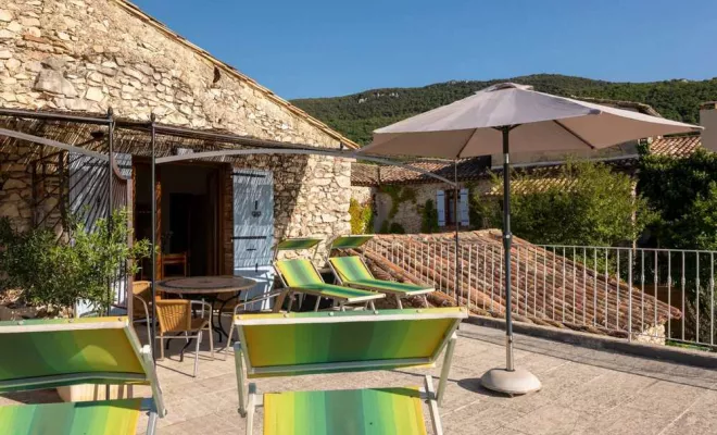 Le Trihado – En provençal : La Treille, Dentelles, Le Mas de Lencieu