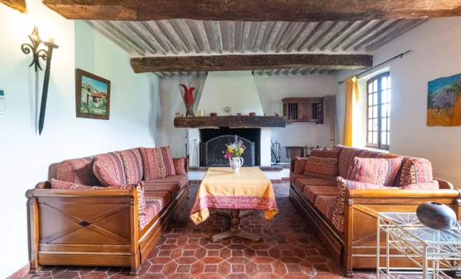 L’Escalouri, Dentelles, Le Mas de Lencieu