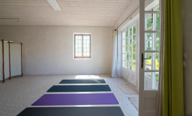 La Parenthèse (salle), Dentelles, Le Mas de Lencieu